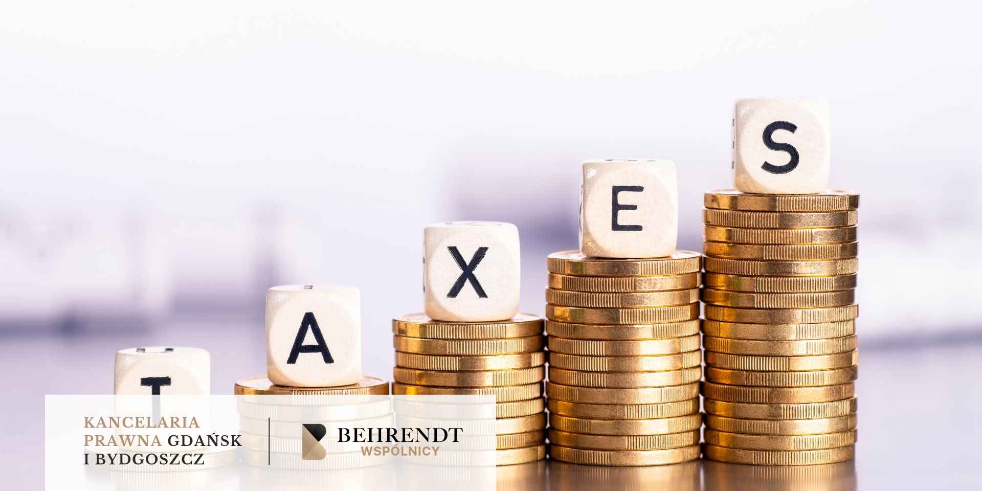 monety oraz napis taxes 